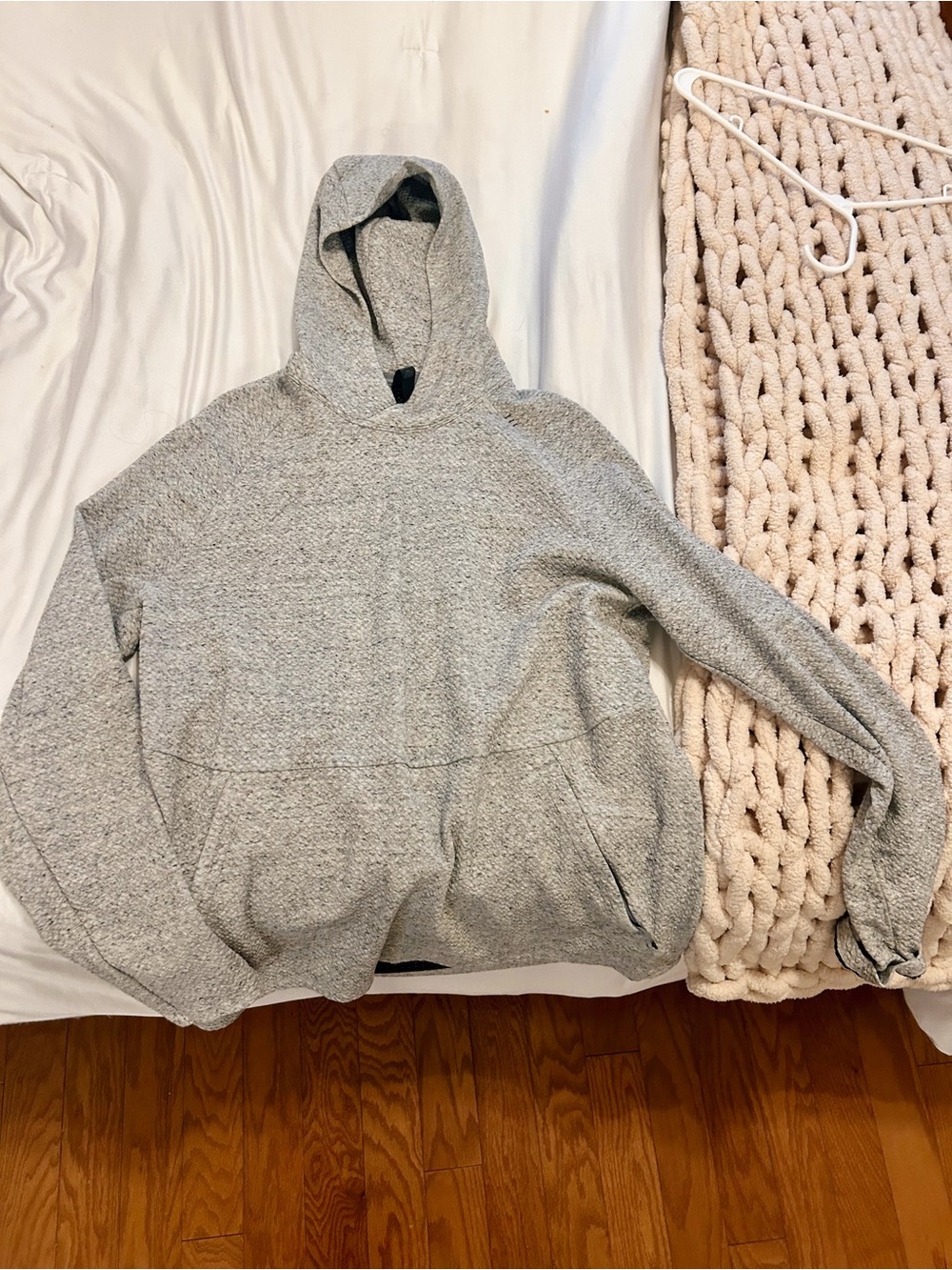 Lululemon Men’s At Ease Hoodie Heathered Light Grey Size L